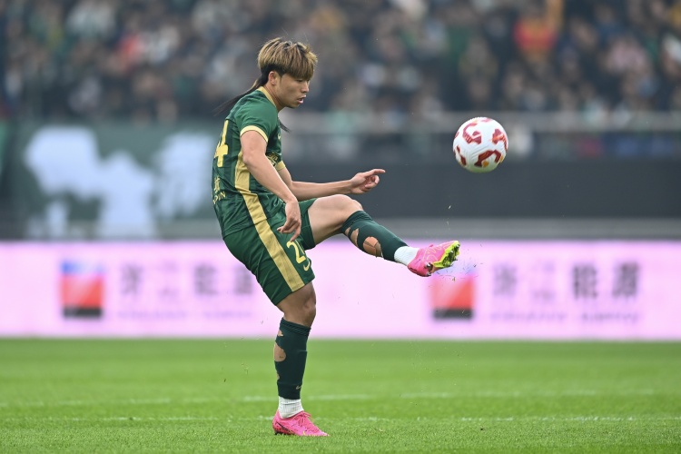  记者：浙江队昨晚抵达武汉备战客战三镇 对手收到FIFA转会禁令